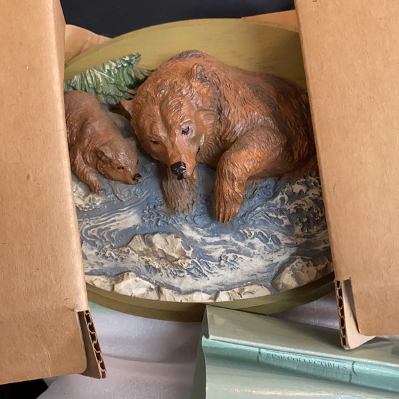 Yvonne American wildlife collection bear and ram - Picture 4 of 4